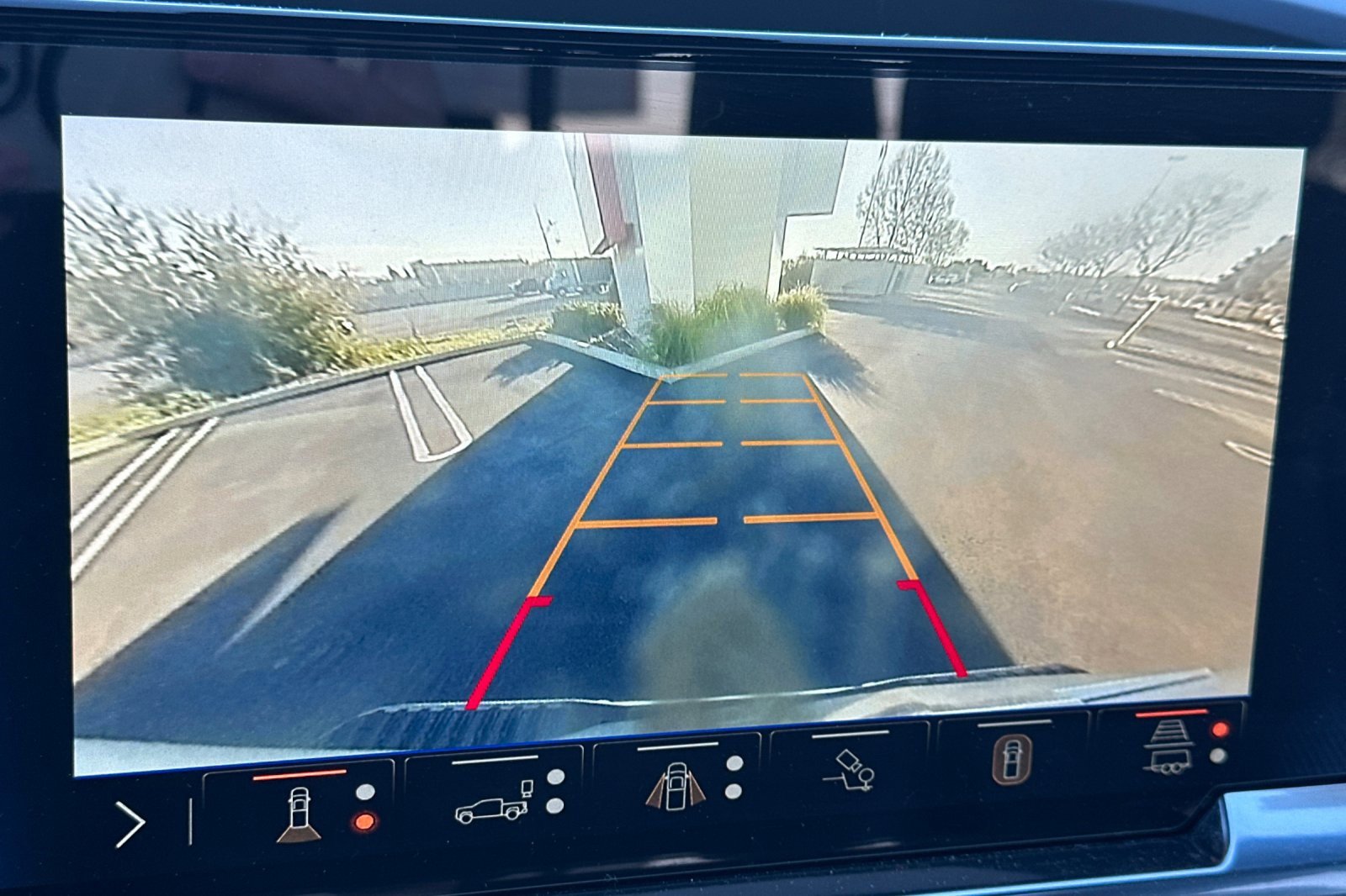 Used 2025 Chevrolet Silverado 1500 High Country w/ Technology Package image 26