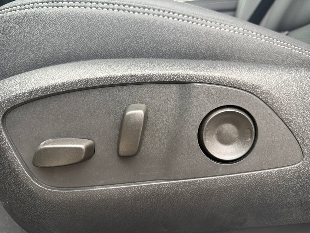 New 2026 Chevrolet Blazer EV LT image 16