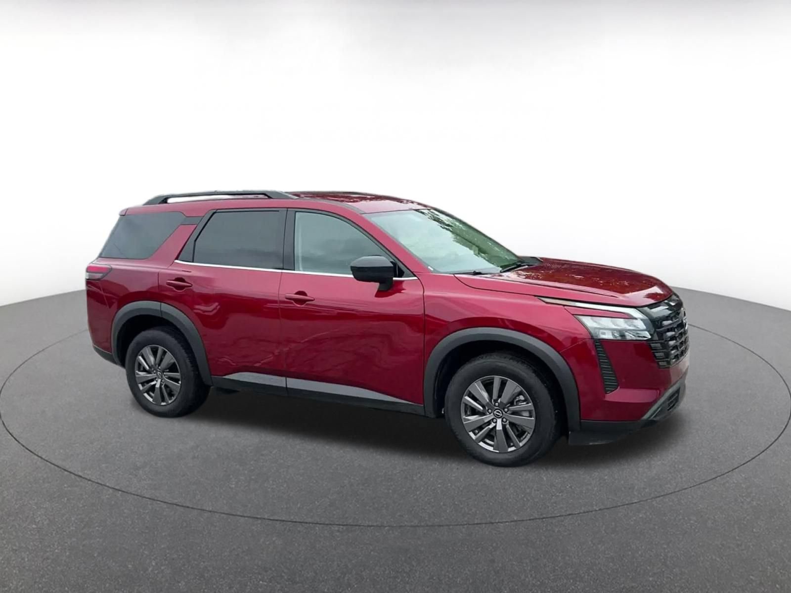 Used 2026 Nissan Pathfinder SV FWD image 2