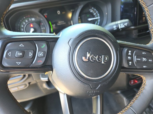 Used 2024 Jeep Wrangler Unlimited AWD/4WD image 16