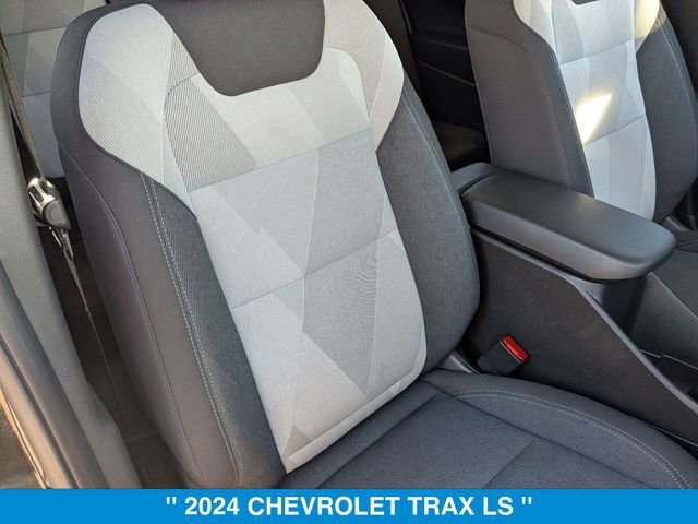 Certified 2024 Chevrolet Trax LS w/ LS Convenience Package image 37