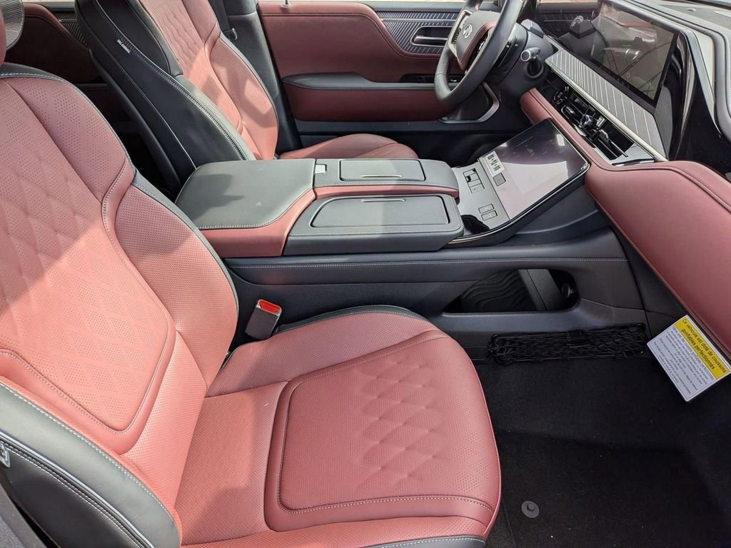 New 2026 INFINITI QX80 Autograph w/ Premium Cargo Package image 32