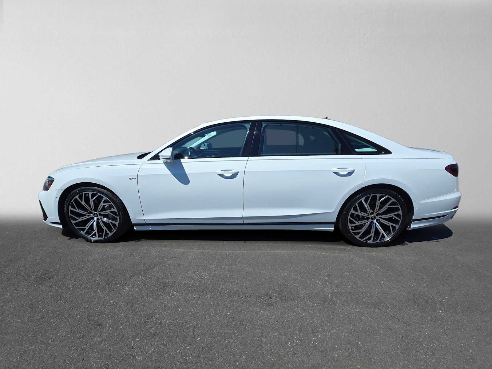 Used 2023 Audi A8 L 3.0T AWD/4WD image 6