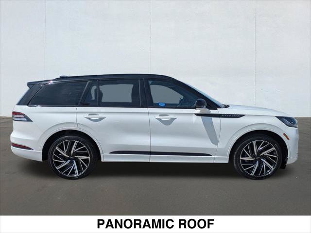 New 2025 Lincoln Aviator Black Label w/ Black Label Special Edition AWD/4WD image 6