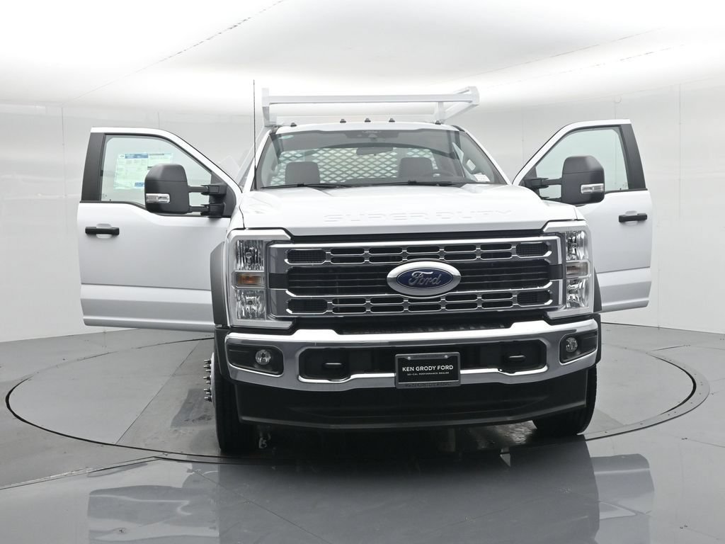 New 2025 Ford F550 4x4 Regular Cab Super Duty image 36