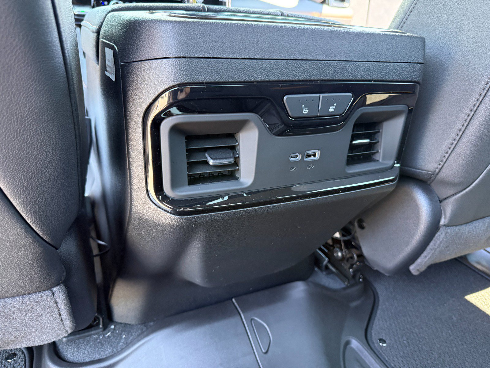 New 2026 GMC Sierra 2500 AT4 AWD/4WD image 18