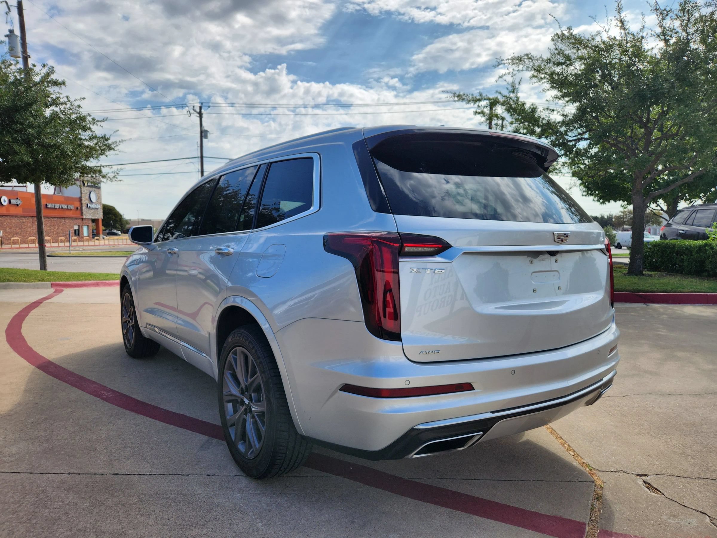 Used 2020 Cadillac XT6 Premium Luxury AWD/4WD image 3