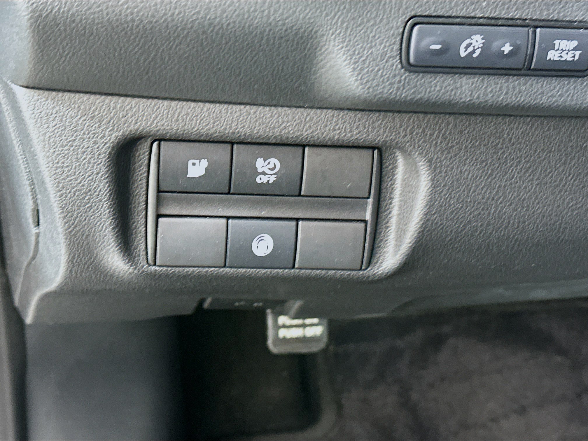 Used 2024 Nissan Leaf S FWD image 16