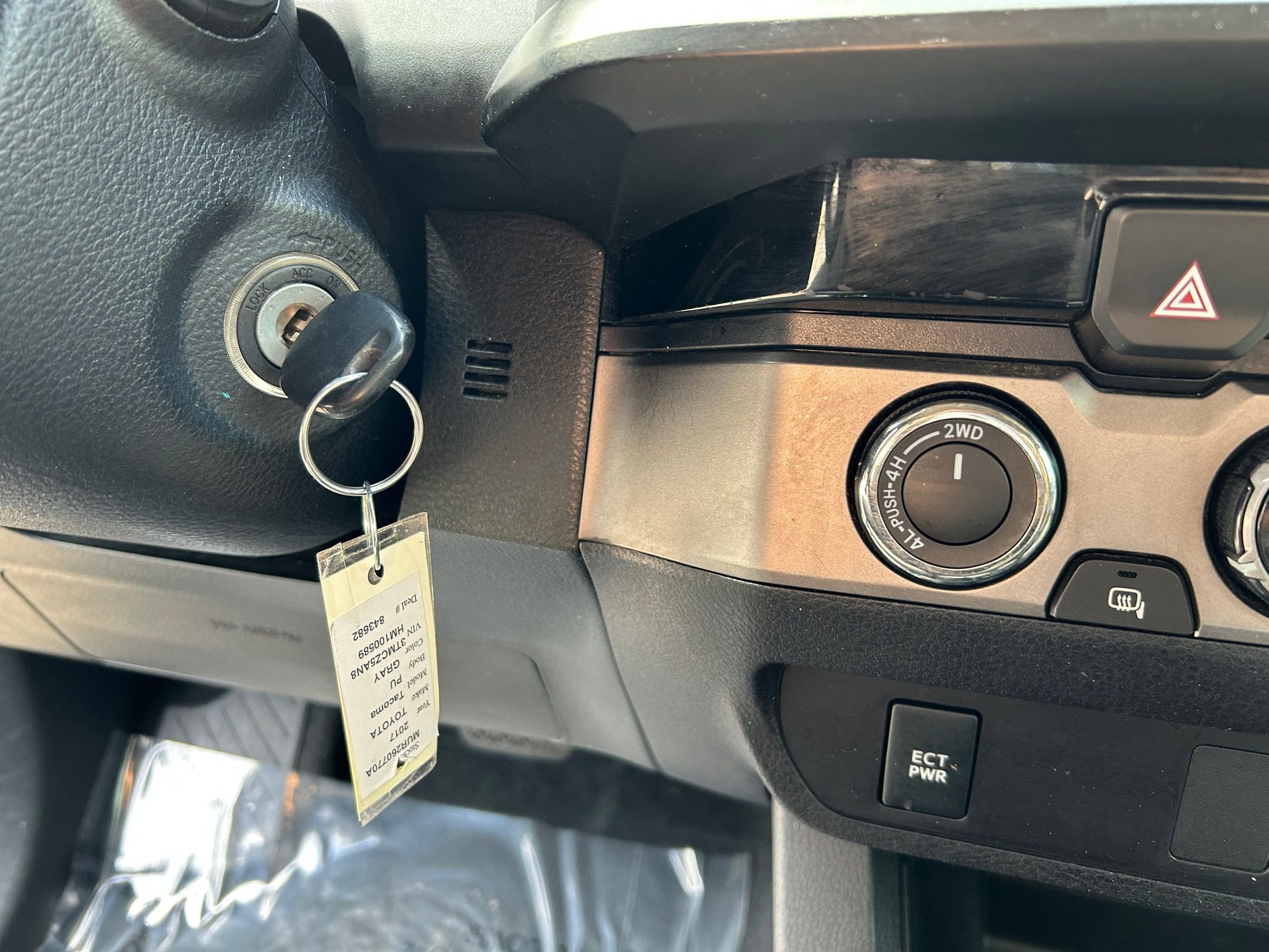 Used 2017 Toyota Tacoma SR w/ Tow Package AWD/4WD image 19