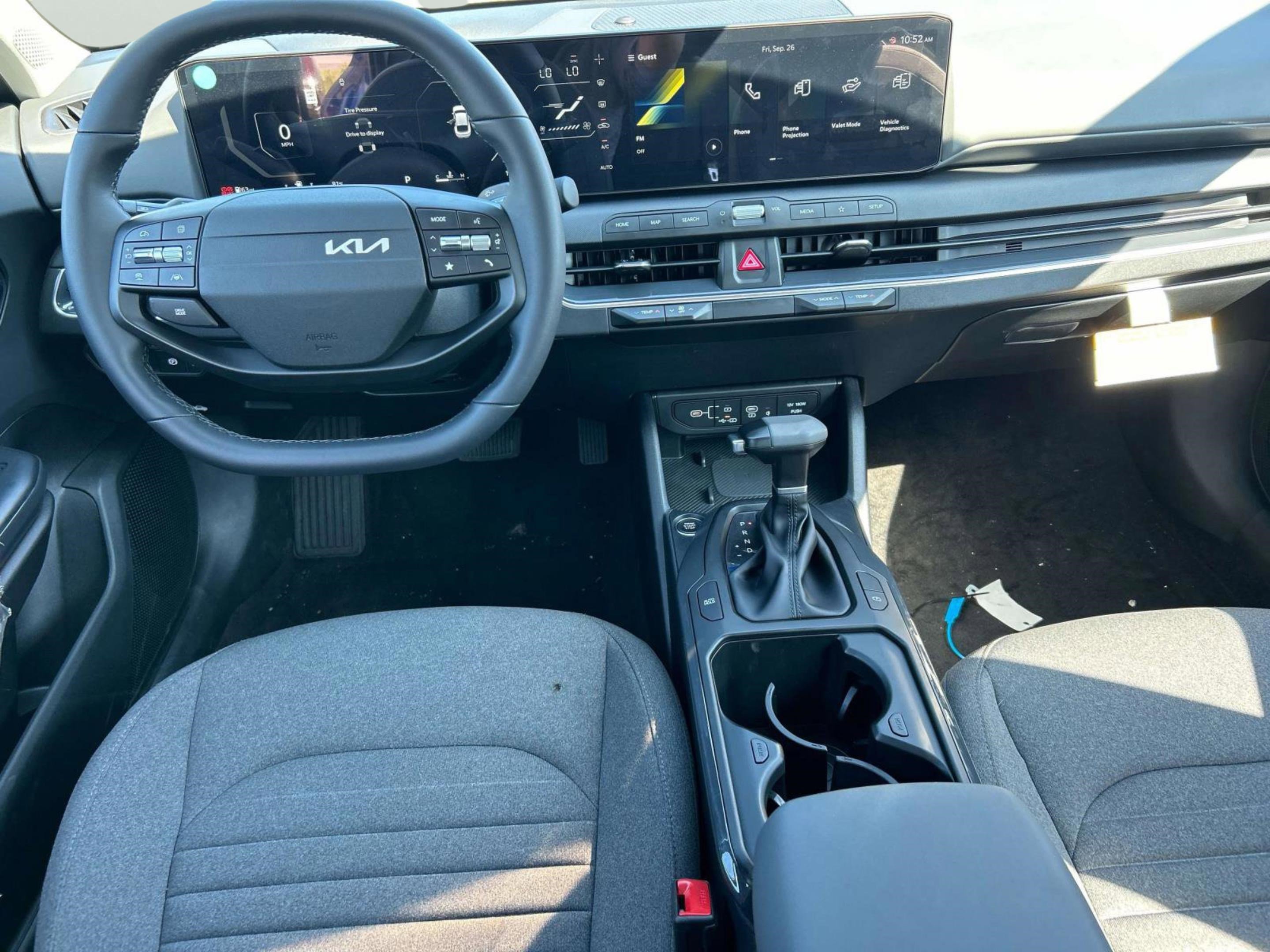 New 2025 Kia K4 EX image 12