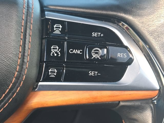 Used 2022 Jeep Grand Cherokee L Summit AWD/4WD image 25