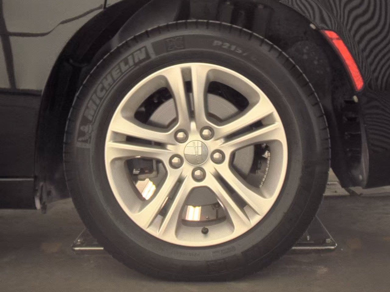 Used 2020 Dodge Charger SXT RWD image 9