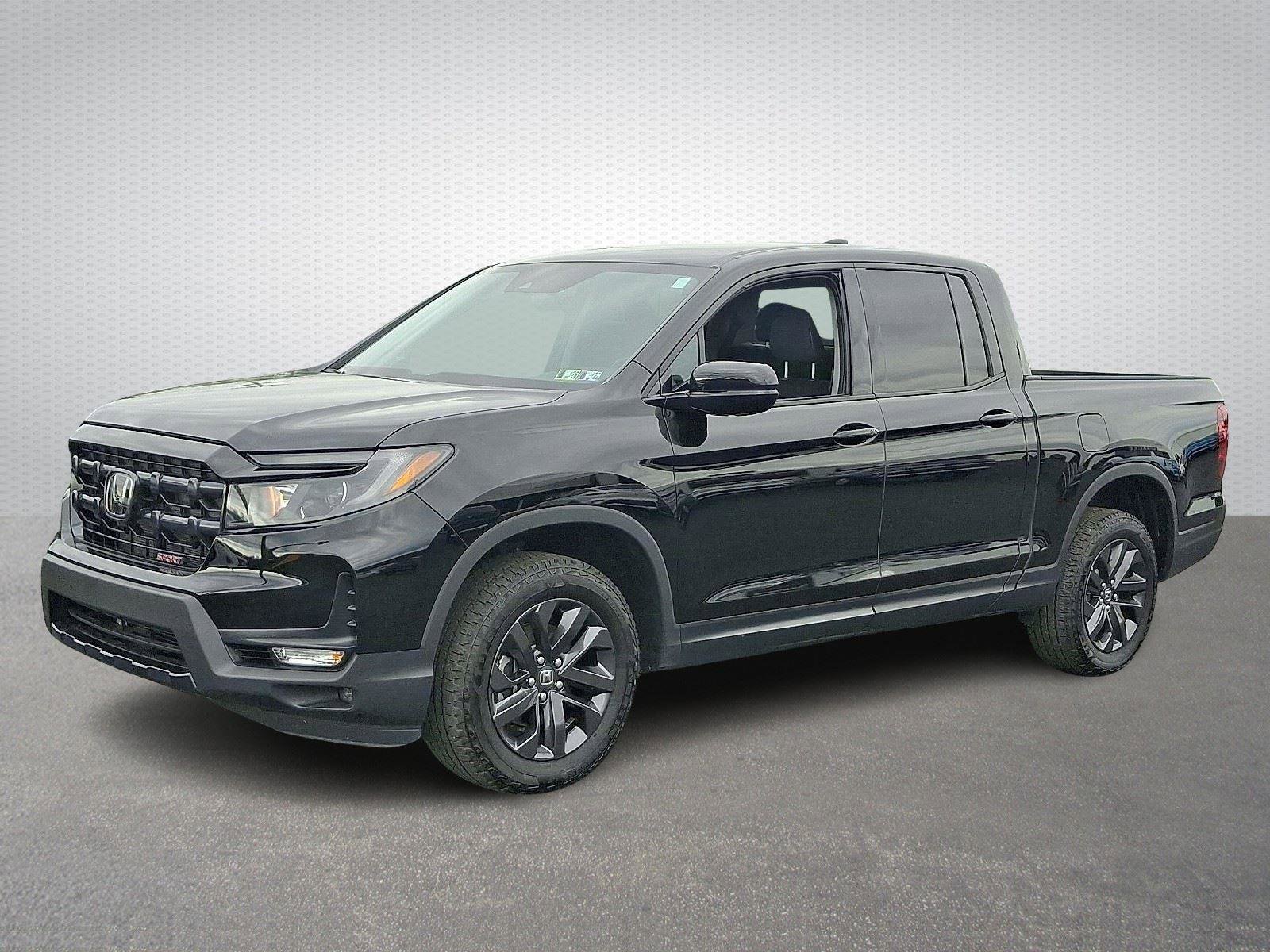 Used 2025 Honda Ridgeline Sport image 3