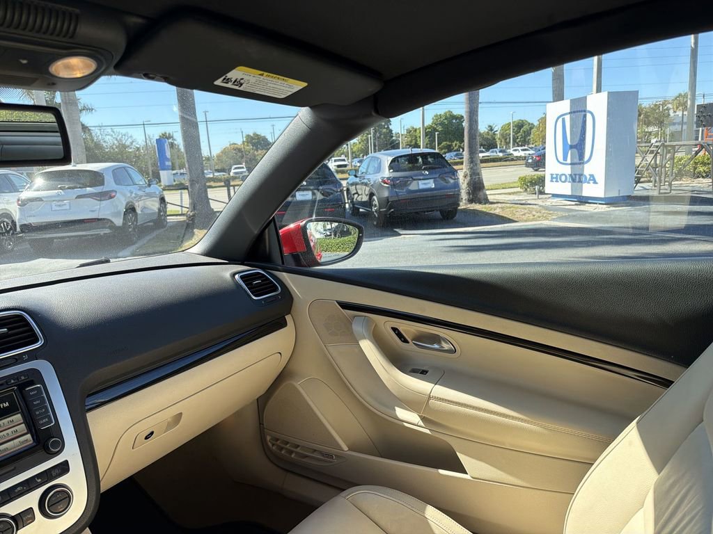 Used 2015 Volkswagen Eos Final Edition image 11