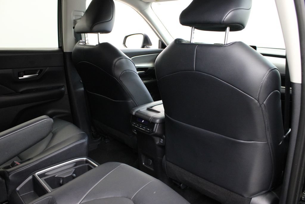 Used 2025 Toyota Grand Highlander AWD image 21