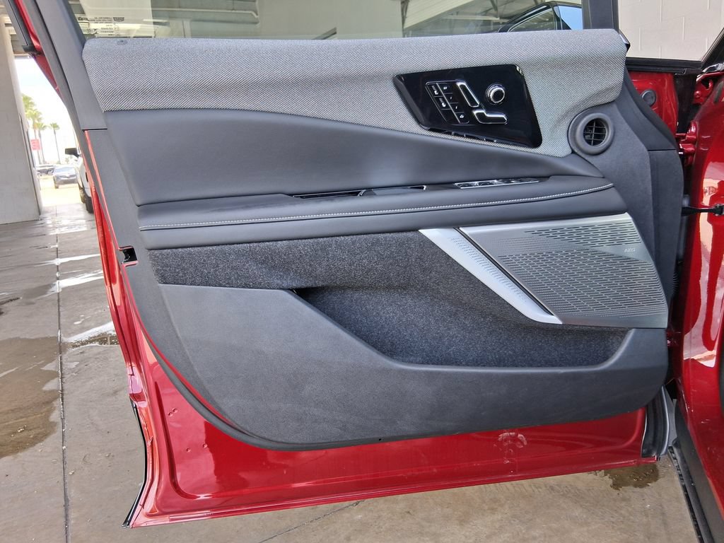 New 2026 Cadillac Optiq Sport 1 w/ LPO, ONYX Package RWD image 19