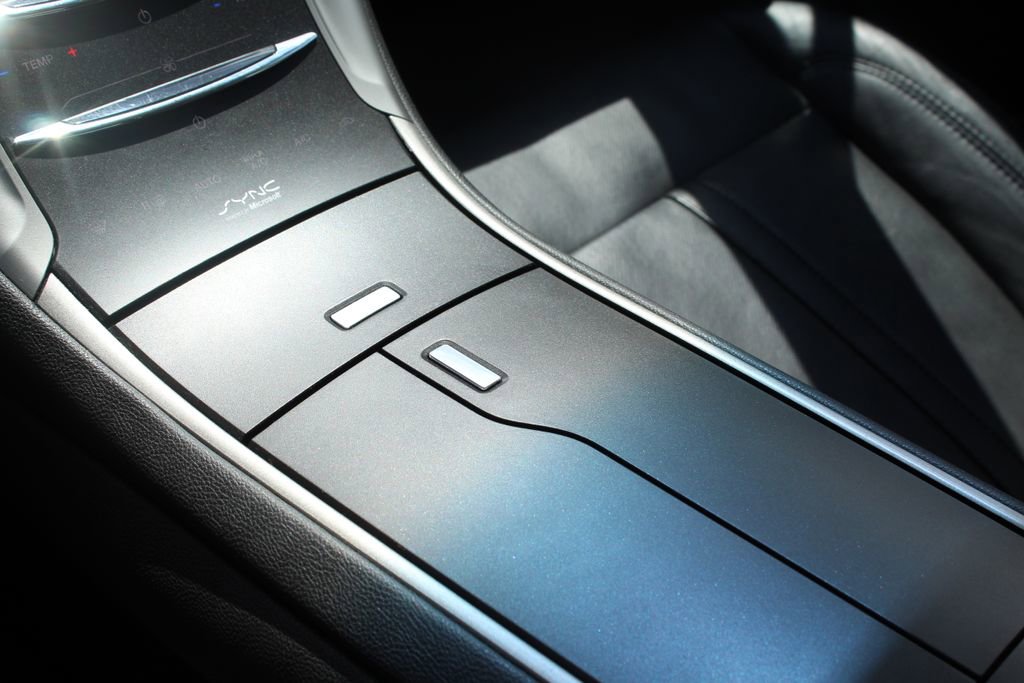 Used 2013 Lincoln MKZ FWD image 15