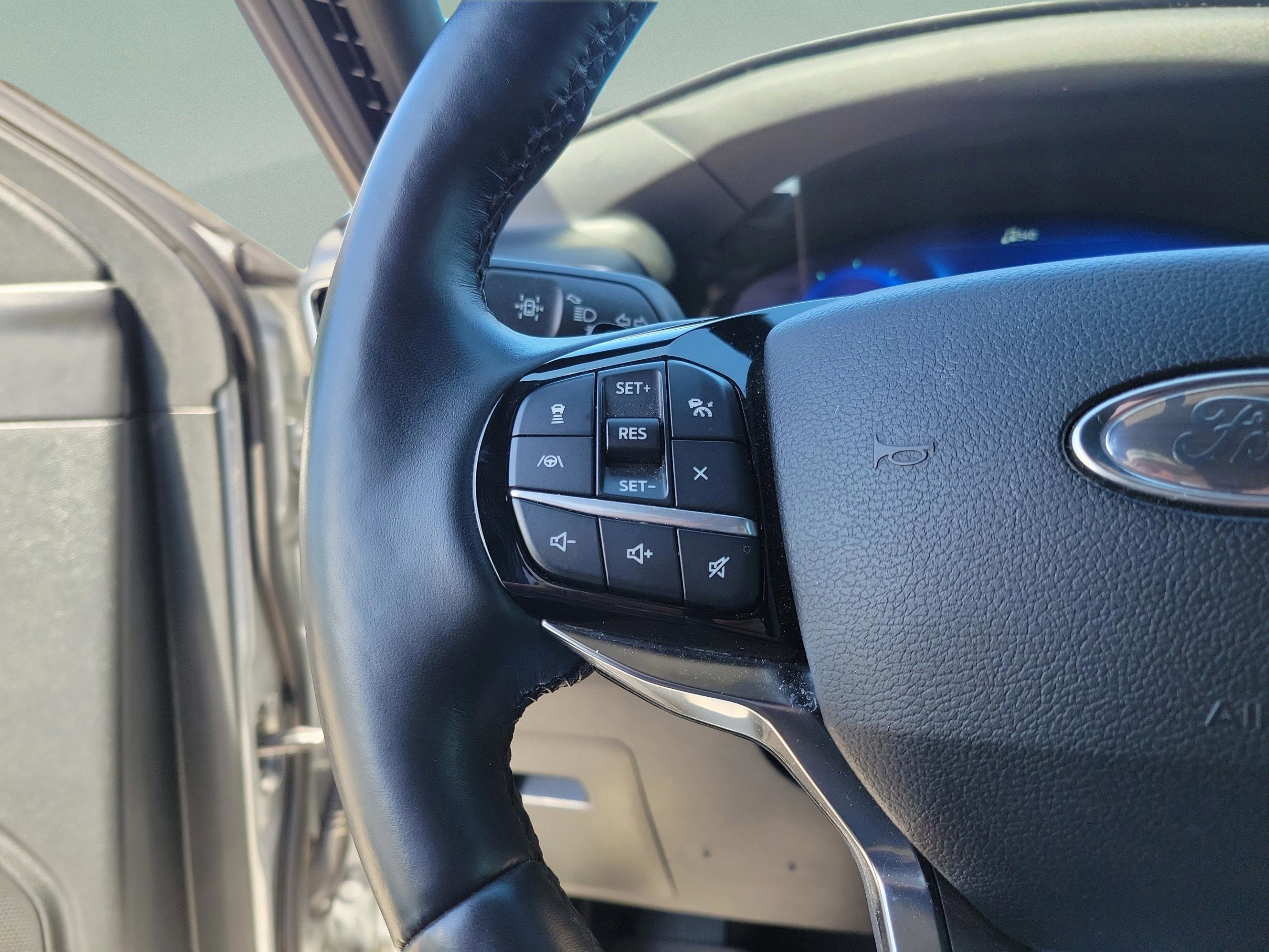 Used 2021 Ford Explorer Platinum w/ Equipment Group 601A image 12