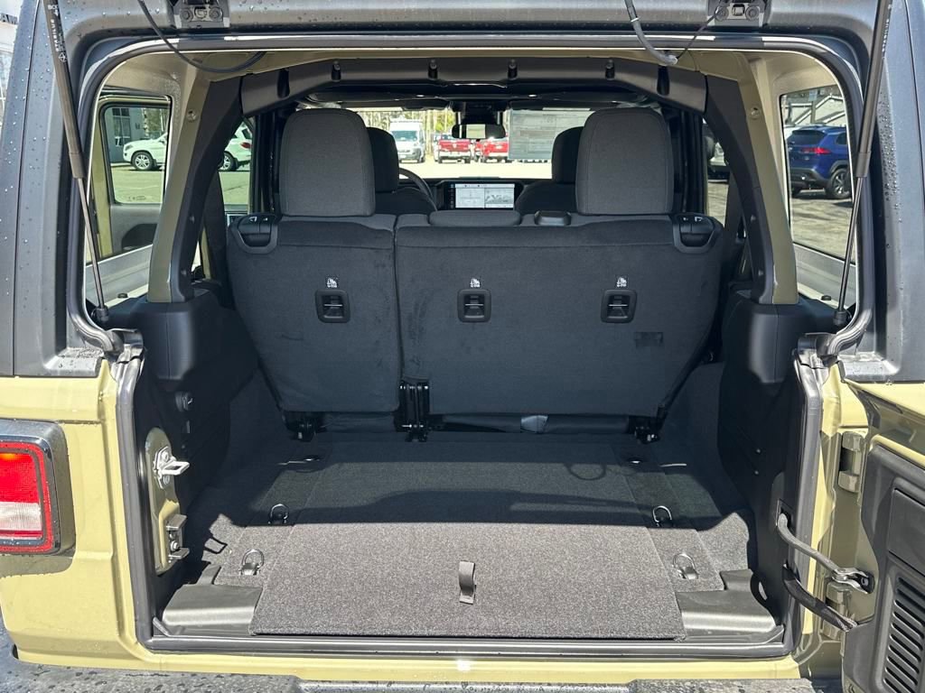 New 2025 Jeep Wrangler Sport S image 23