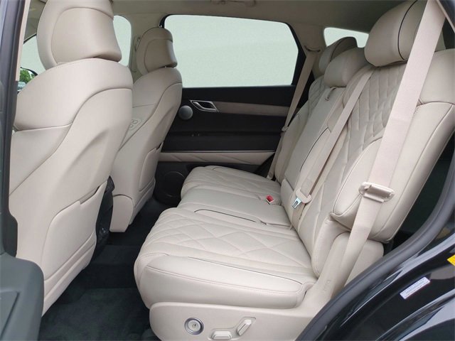Used 2025 Genesis GV80 3.5T Prestige image 12