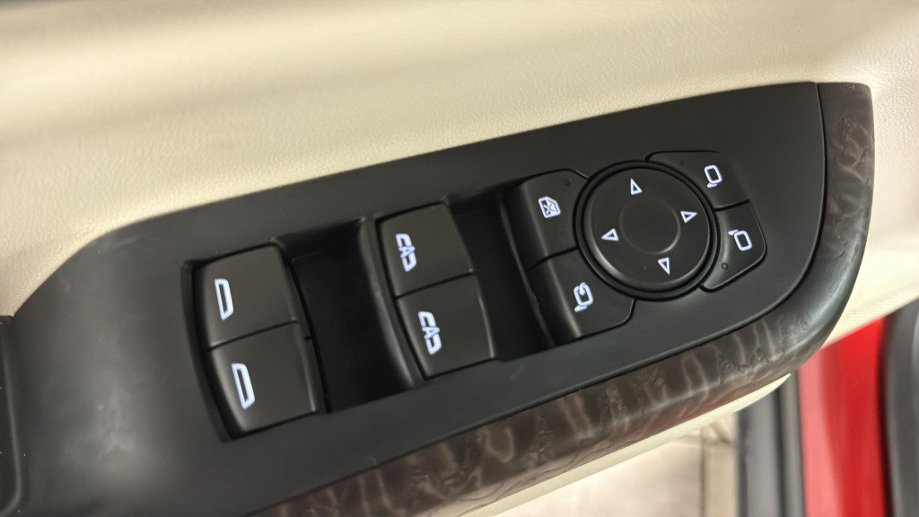 Used 2023 GMC Acadia Denali w/ Denali Ultimate Package image 15