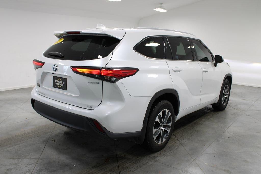 Used 2022 Toyota Highlander XLE image 9
