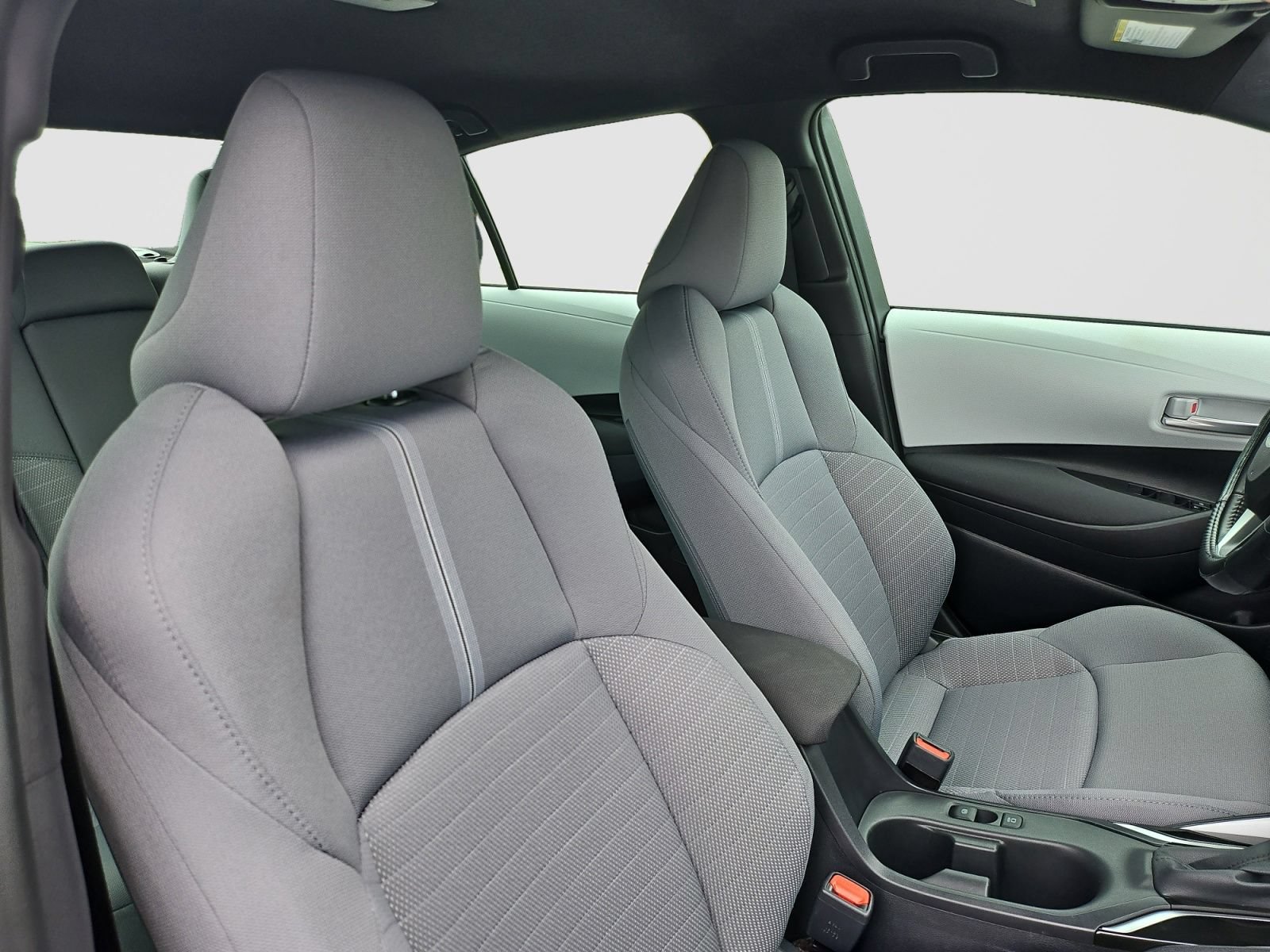 Used 2026 Toyota Corolla SE FWD image 18