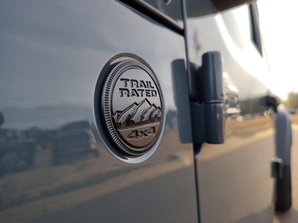 New 2026 Jeep Gladiator Sport AWD/4WD image 4