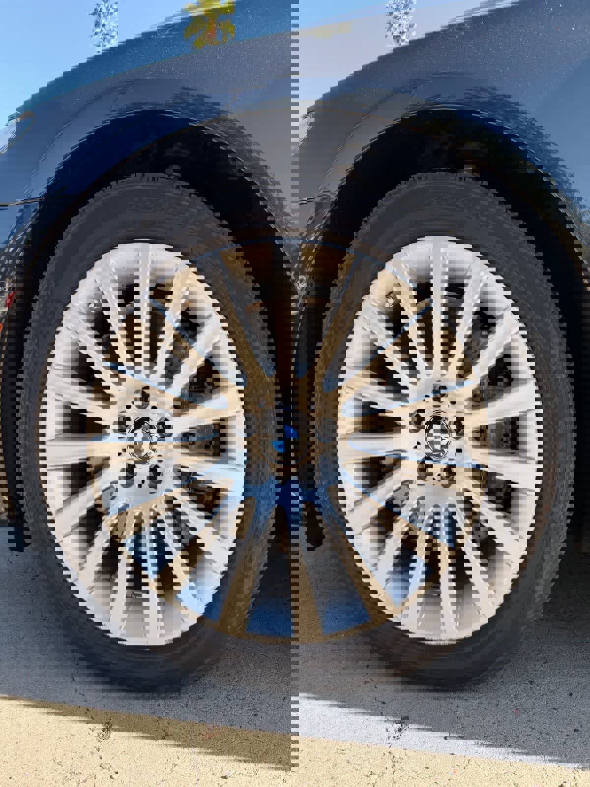 Used 2012 BMW 750Li image 23