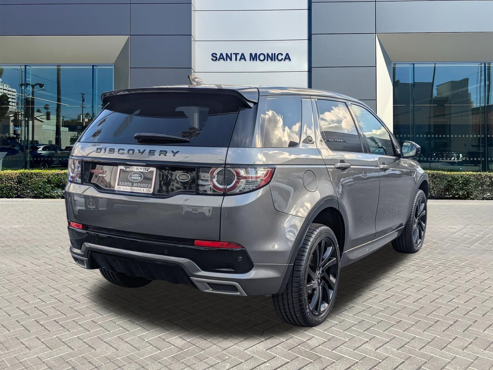 Used 2018 Land Rover Discovery Sport HSE image 5