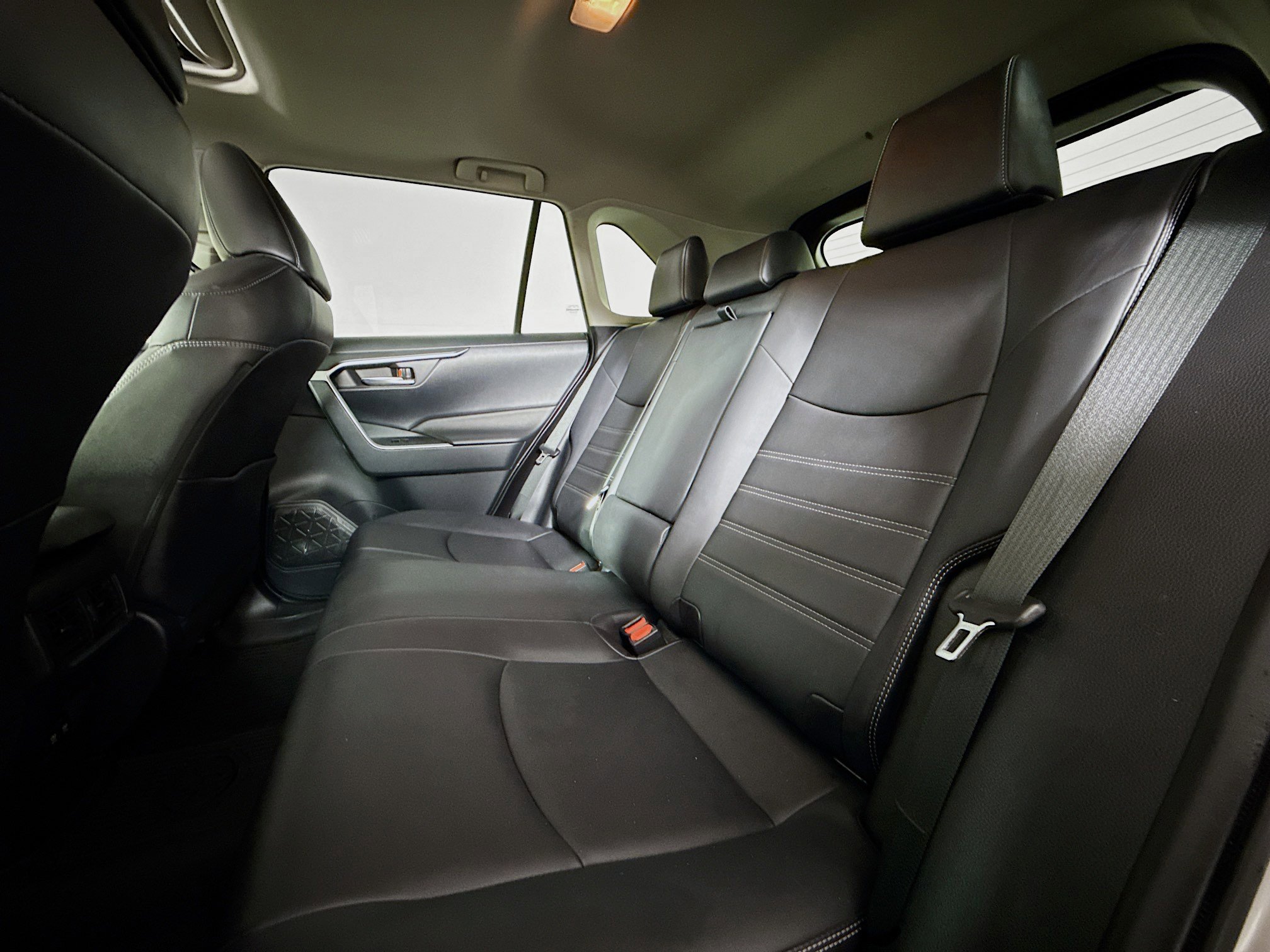 Certified 2020 Toyota RAV4 XLE Premium AWD/4WD image 22