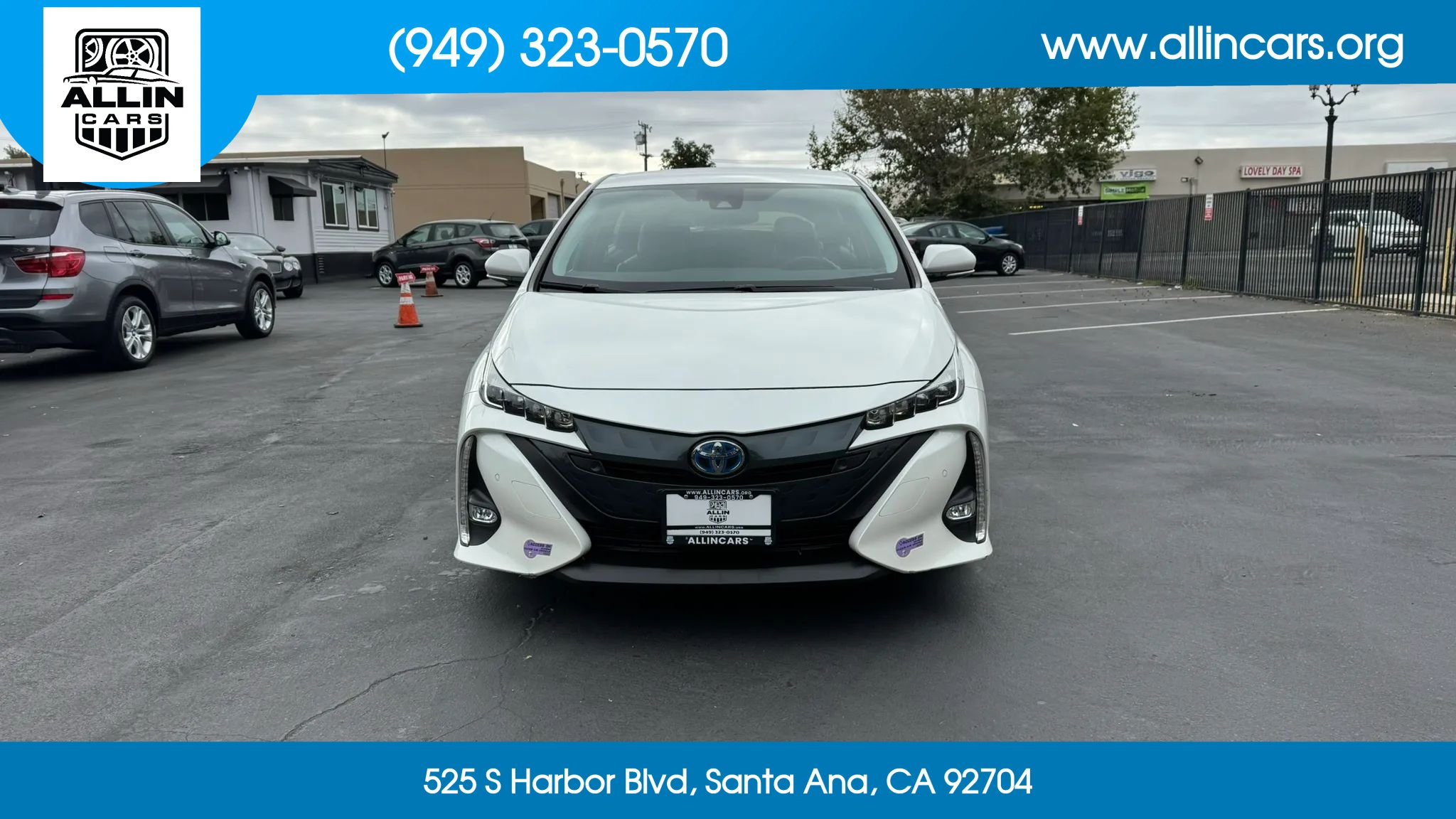 Used 2019 Toyota Prius Prime Advanced w/ Carpet Mat Package FWD image 2