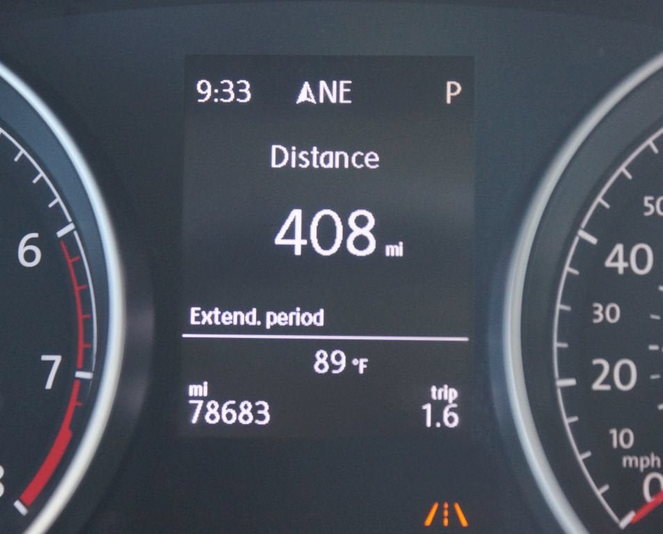 Used 2017 Volkswagen Golf SE FWD image 4