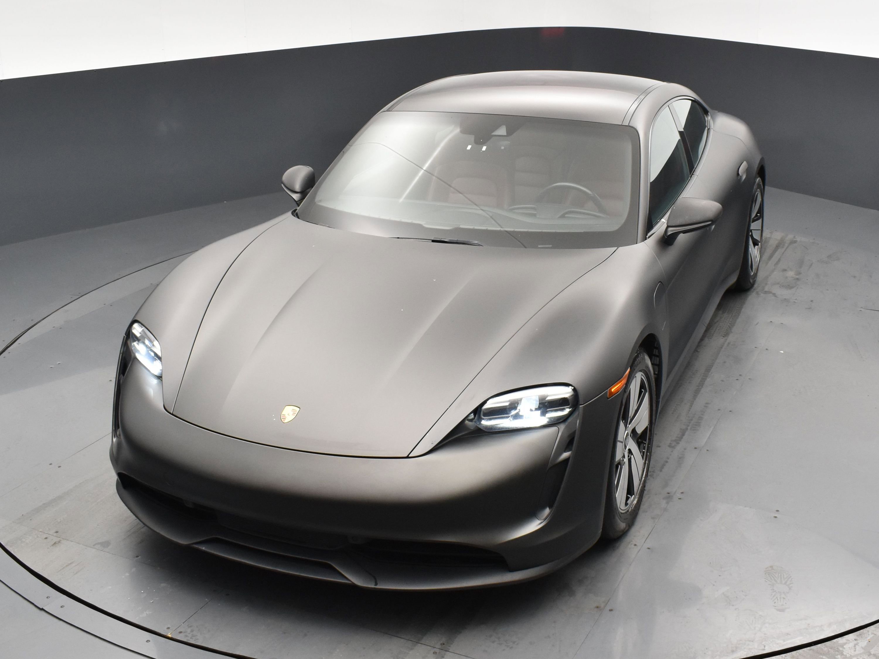 Used 2020 Porsche Taycan 4S image 15