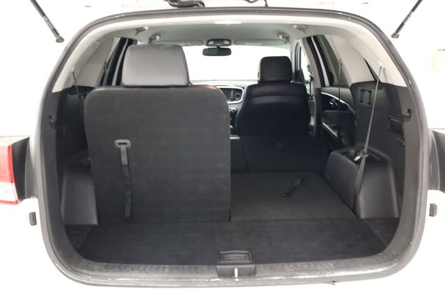 Used 2017 Kia Sorento LX w/ LX Convenience Package image 26