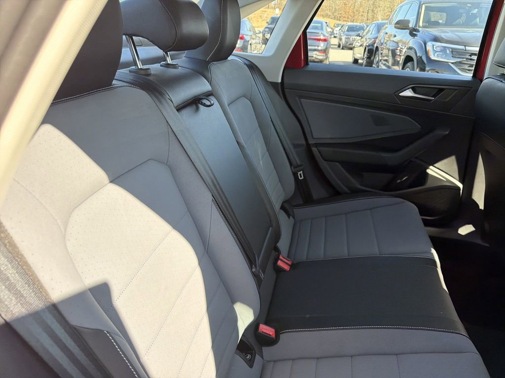 New 2026 Volkswagen Jetta SE image 17