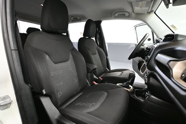 Used 2017 Jeep Renegade Latitude w/ Cold Weather Group AWD/4WD image 36