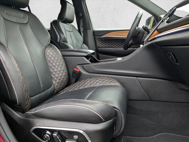 Used 2023 Jeep Grand Cherokee L Summit image 23