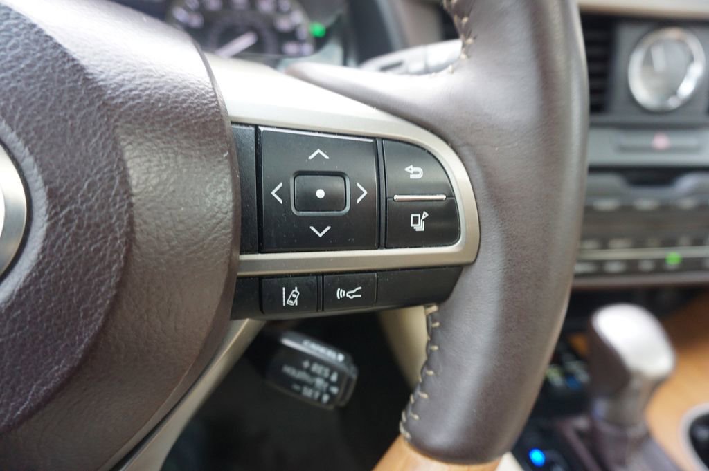 Used 2017 Lexus RX 350 FWD w/ Premium Package image 8