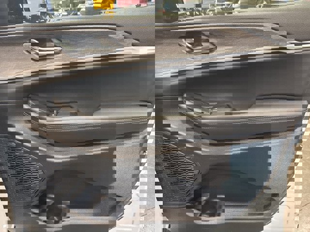 New 2025 Jeep Grand Cherokee Limited w/ Trailer Tow Package image 8