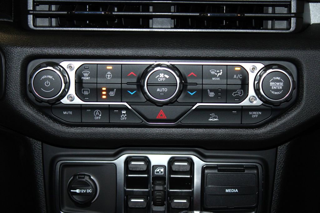 New 2026 Jeep Wrangler Sport S image 19