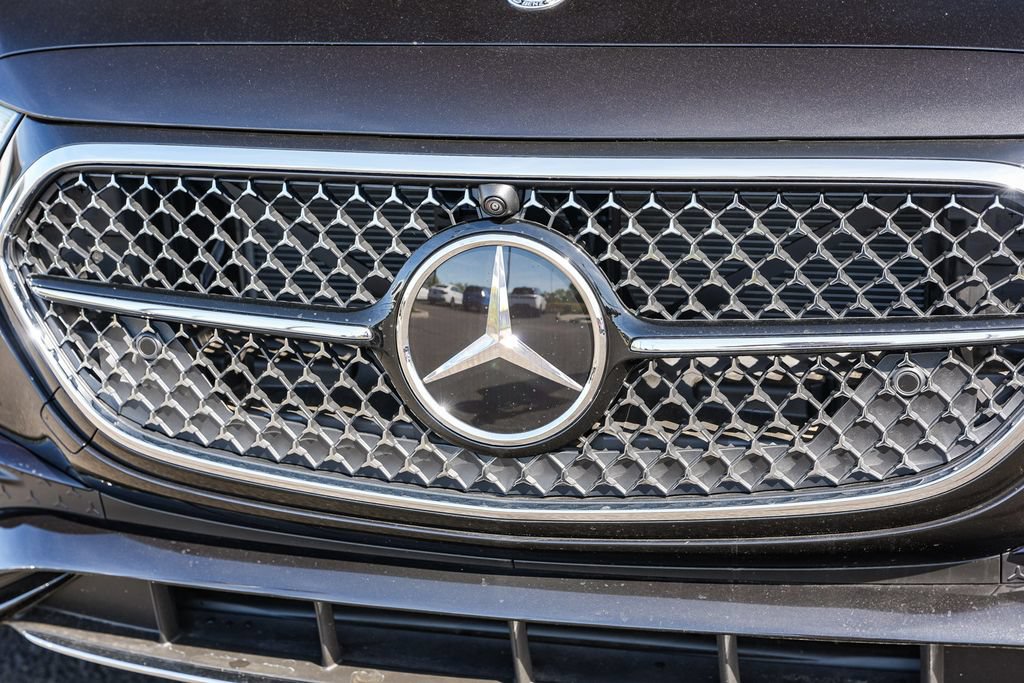 New 2026 Mercedes-Benz E 350 4MATIC Sedan image 3