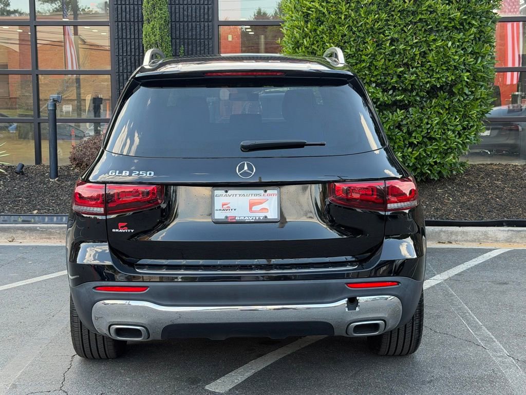 Used 2023 Mercedes-Benz GLB 250 w/ Premium Package image 14