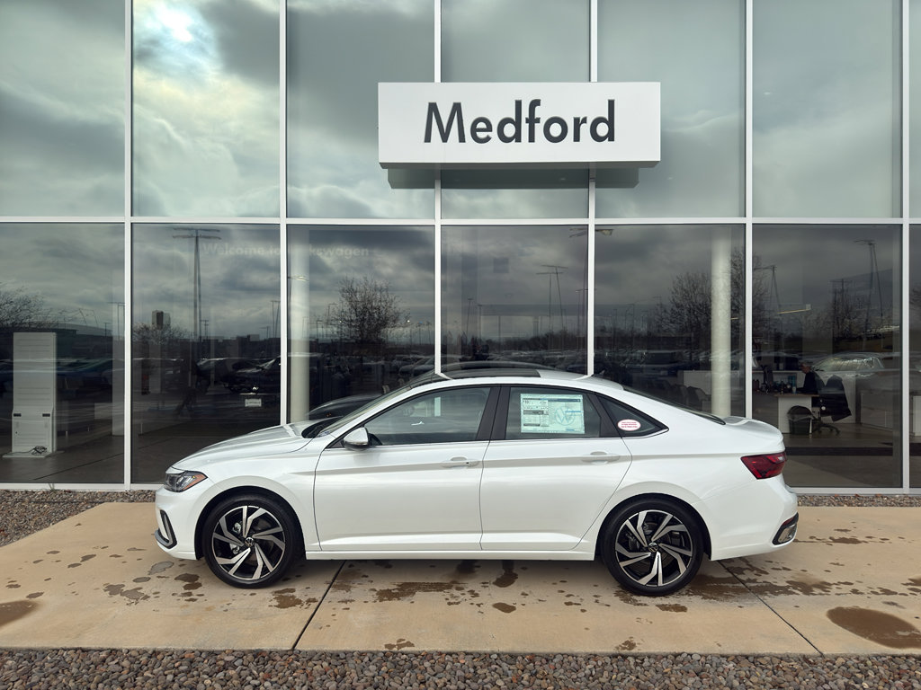 New 2026 Volkswagen Jetta SEL image 7