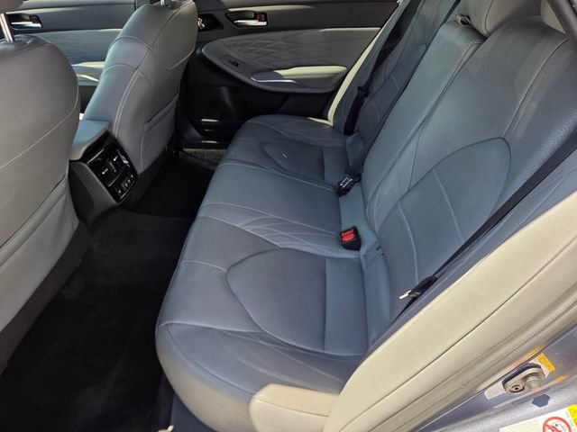 Used 2019 Toyota Avalon Limited w/ Advanced Safety Package FWD image 10