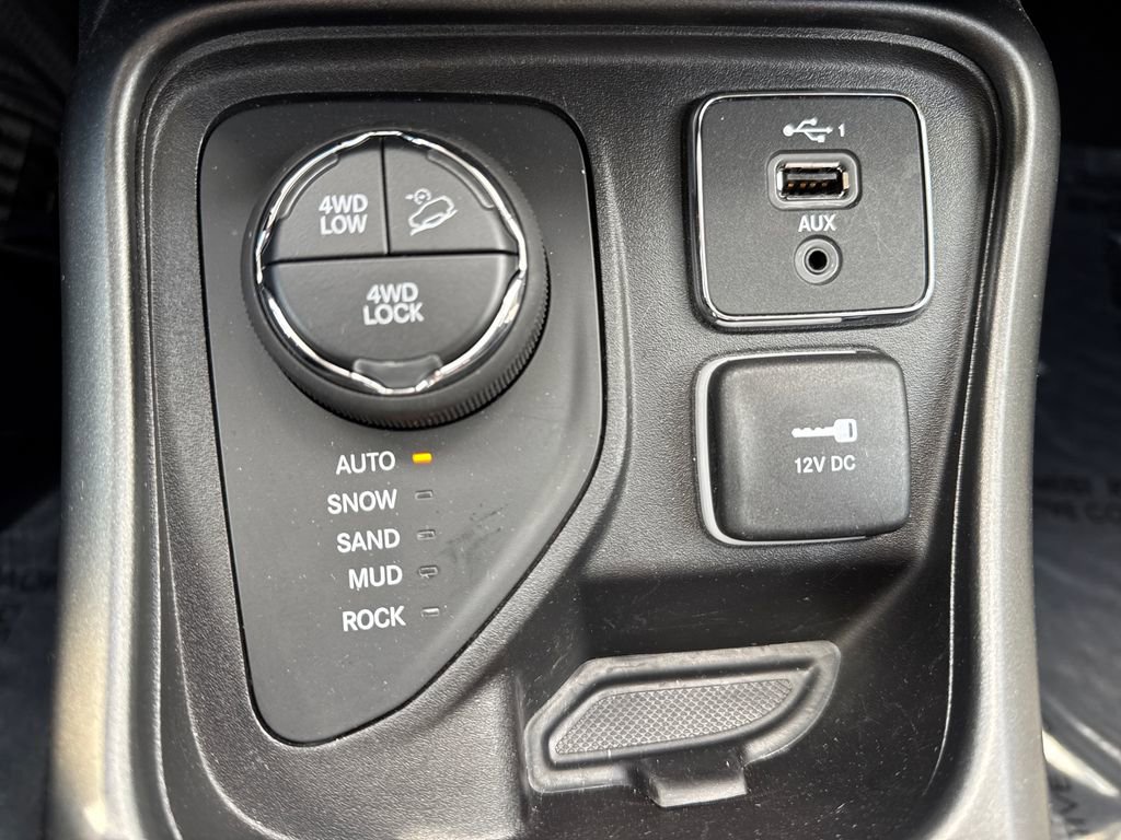 Certified 2020 Jeep Compass Trailhawk w/ Leather Interior Group image 35