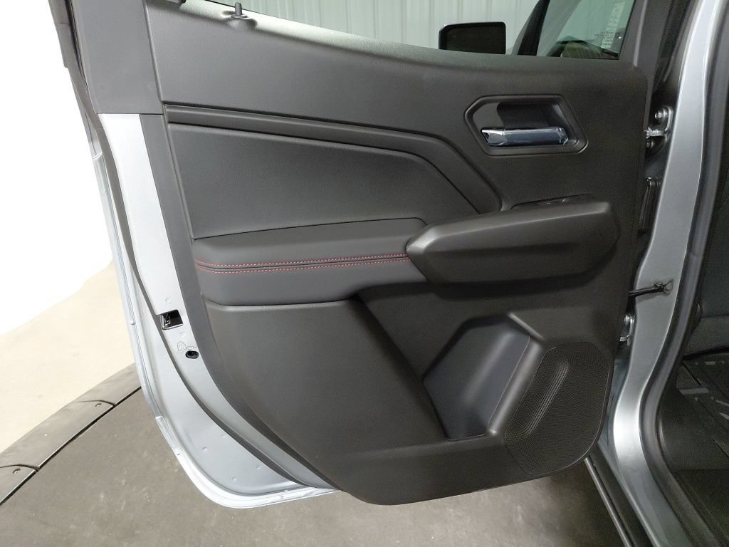 New 2026 Chevrolet Colorado Z71 w/ Technology Package AWD/4WD image 17