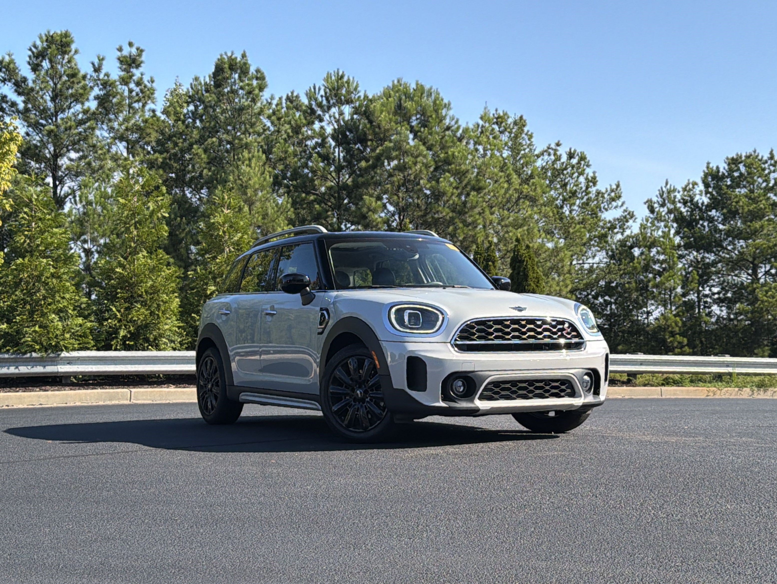 Used 2023 MINI Cooper Countryman S w/ Signature Upholstery Package FWD image 2