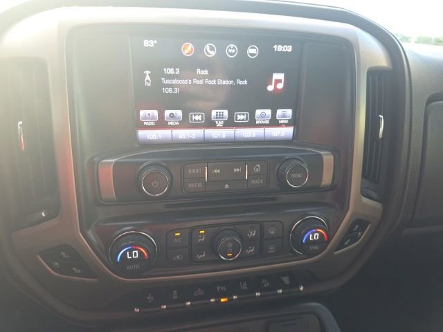 Used 2016 GMC Sierra 2500 Denali w/ Duramax Plus Package AWD/4WD image 17