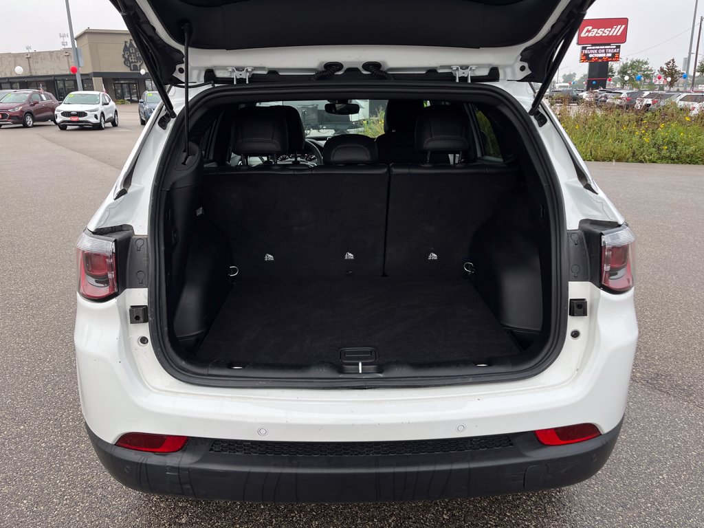 Used 2026 Jeep Compass Limited AWD/4WD image 28